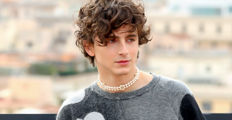 Pearls for Men Are in Style